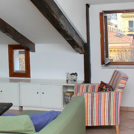Attic In Piazza Tasso Apartment *